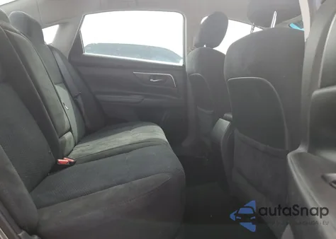 2015 Nissan Altima 2.5 из США, поврежденный, VIN 1N4AL3AP7FN919732